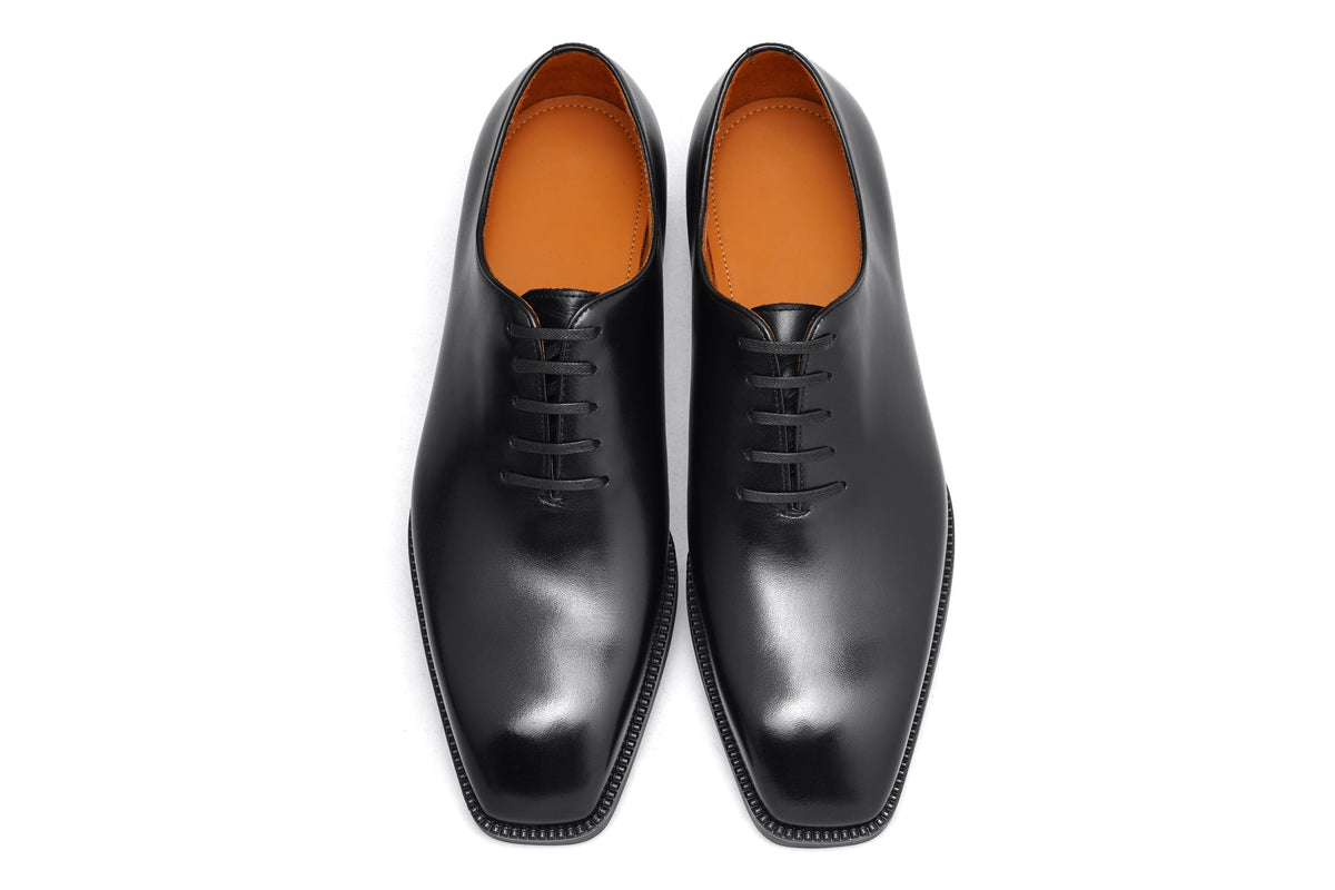 Classic Wholecut Oxford