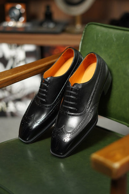 Wingtip Oxford